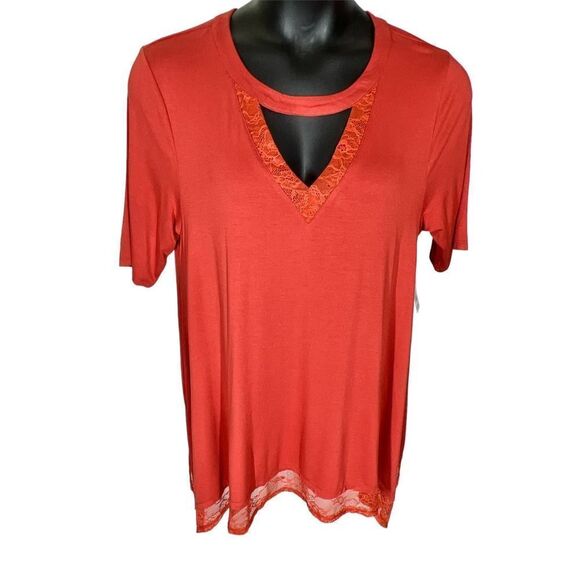 Torrid Spice Short Sleeve Super Soft Lace Shark Bite Rust Top 2/2X 18-20 NWT - Picture 1 of 6